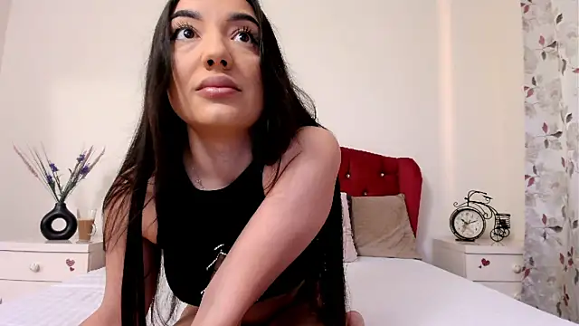 RoxyBestAsss online show from 05/19/26, 04:19