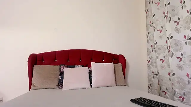 RoxyBestAsss online show from 04/06/26, 04:19