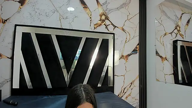 KarinaSimonz online show from 11/05/25, 07:39