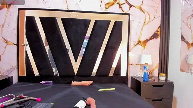 KarinaSimonz online show from 01/13/26, 08:02