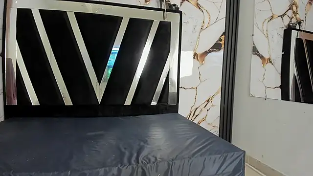 KarinaSimonz online show from 10/23/25, 07:34