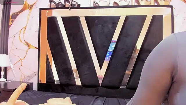 KarinaSimonz online show from 01/08/26, 07:53