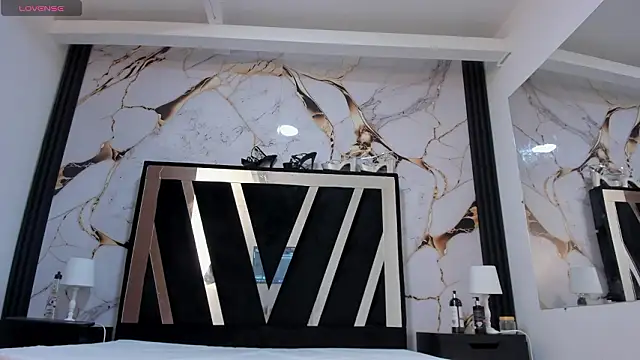 KarinaSimonz online show from 02/24/26, 09:26