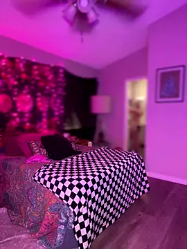 GoldieBakeman online show from 11/14/25, 05:27