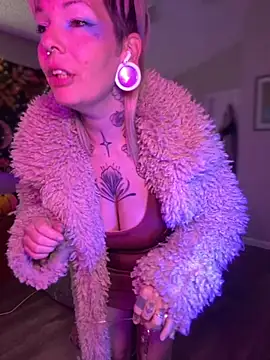 GoldieBakeman online show from 10/31/25, 06:48