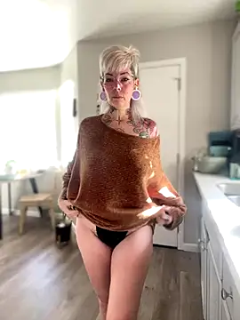 GoldieBakeman online show from 12/15/25, 05:08