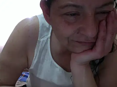 straichathot 08 online show from 12/01/25, 07:04