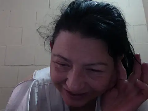 straichathot 08 online show from 11/28/25, 07:03