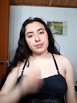 Emi chik online show from 02/13/26, 10:26