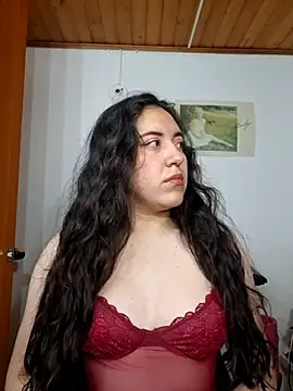 Emi chik online show from 04/18/26, 11:56