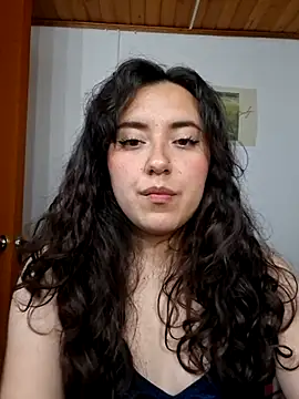 Emi chik online show from 07/15/26, 06:31