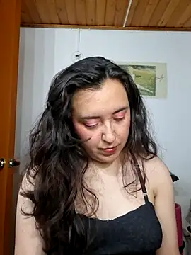 Emi chik online show from 06/26/26, 04:40