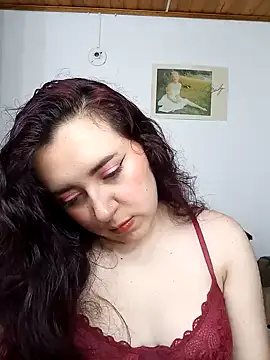 Snapshot of Emi_chik chatting on 02/15/25, 04:36 Emi chik online show from 02/15/25, 04:36