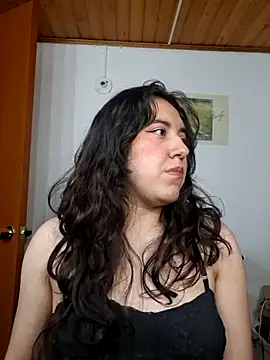 Emi chik online show from 07/16/26, 03:58