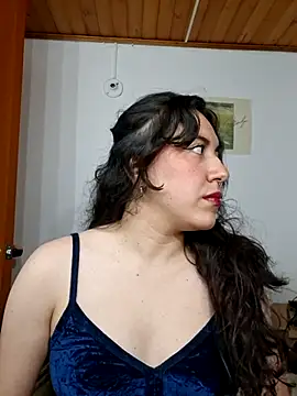 Emi chik online show from 07/30/26, 06:12