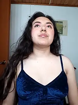 Emi chik online show from 01/07/26, 11:04