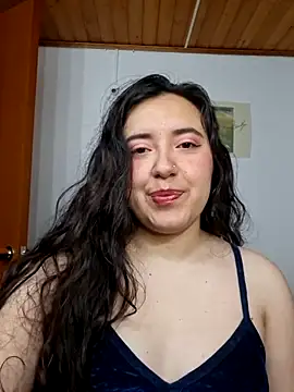 Emi chik online show from 03/11/26, 11:37