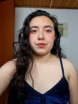 Emi chik online show from 02/25/26, 12:16