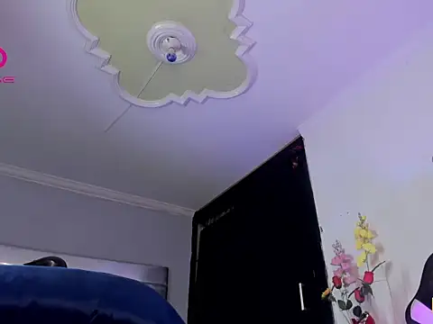 Eyleen Santos online show from 02/26/26, 07:58