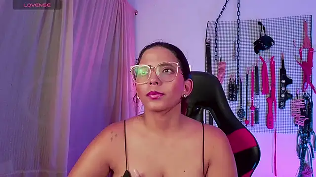 Megaan Greey online show from 10/05/25, 10:22