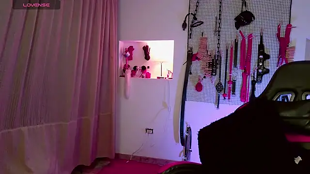 Megaan Greey online show from 09/20/25, 11:10