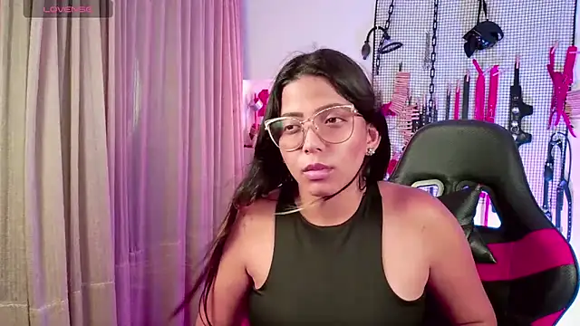 Megaan Greey online show from 09/19/25, 09:08