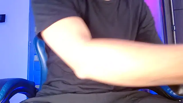 Snapshot of SexyBoy-Bigclit chatting on 05/12/26, 02:01 SexyBoy-Bigclit online show from 05/12/26, 02:01