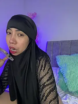 Sweet hot mia online show from 05/04/26, 01:47