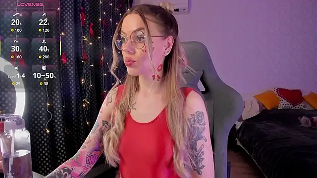 Marta May  online show from 02/14/26, 10:04