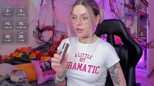 Marta May  online show from 11/02/25, 04:12