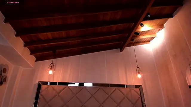 KatieNolan 1 online show from 11/10/25, 06:57