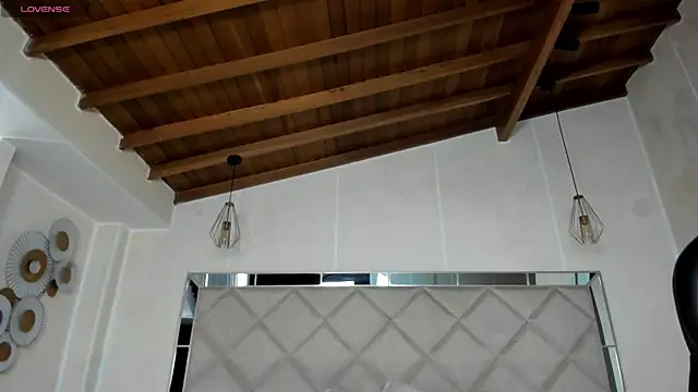 KatieNolan 1 online show from 11/16/25, 06:56