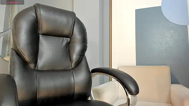 KatieNolan 1 online show from 03/13/26, 07:30