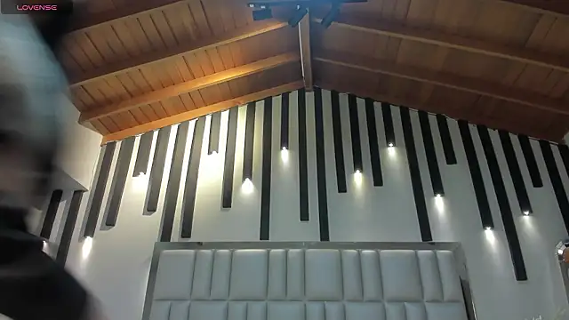 KatieNolan 1 online show from 01/14/26, 07:50