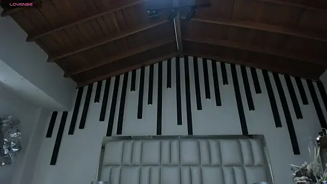 KatieNolan 1 online show from 01/12/26, 07:53