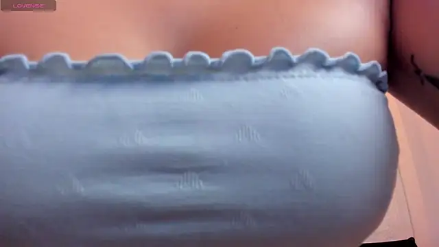 KatieNolan 1 online show from 04/09/26, 07:31