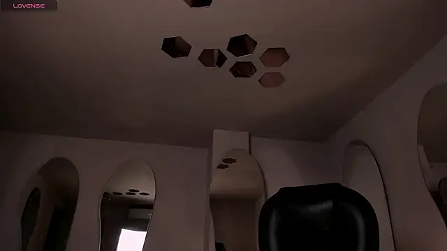 KatieNolan 1 online show from 04/07/26, 06:43