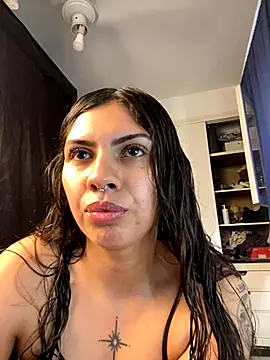 Snapshot of Argentiiniita chatting on 10/20/25, 09:04 Argentiiniita online show from 10/20/25, 09:04