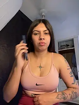 Snapshot of Argentiiniita chatting on 12/01/25, 07:48 Argentiiniita online show from 12/01/25, 07:48