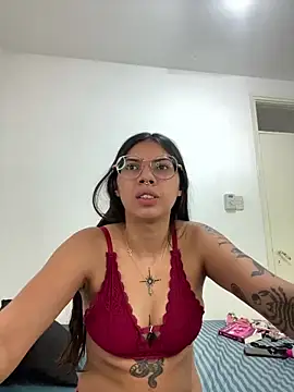 Argentiiniita online show from 02/02/25, 01:52