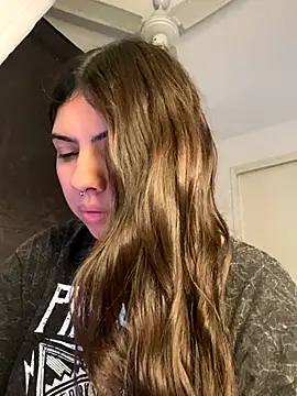 Snapshot of Argentiiniita chatting on 11/22/25, 09:24 Argentiiniita online show from 11/22/25, 09:24