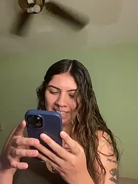 Snapshot of Argentiiniita chatting on 03/07/26, 08:47 Argentiiniita online show from 03/07/26, 08:47