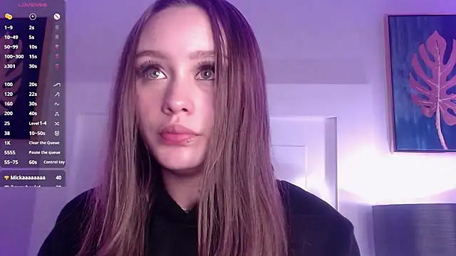 Snapshot of Ivyy_Crystal chatting on 02/24/25, 03:20 Ivyy Crystal online show from 02/24/25, 03:20