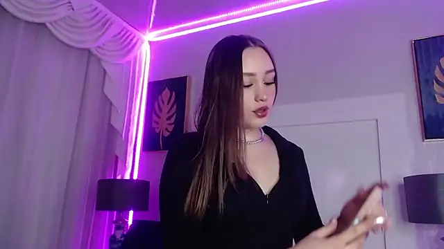 Snapshot of Ivyy_Crystal chatting on 03/10/25, 12:06 Ivyy Crystal online show from 03/10/25, 12:06
