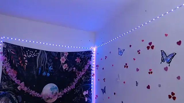 Emillyy m online show from 09/08/25, 08:41