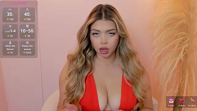 thaliafox  online show from 03/22/26, 06:09