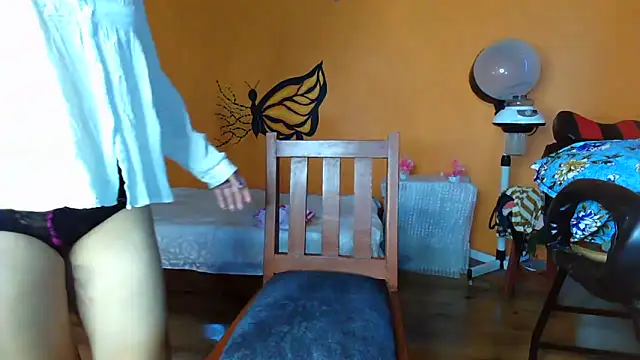 jenny-ki-bella online show from 10/27/25, 08:04