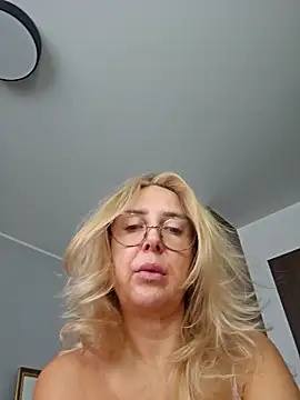 MariaRichi  online show from 01/10/26, 07:58