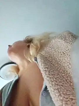 MariaRichi  online show from 01/13/26, 07:45