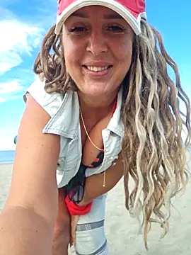 MariaRichi  online show from 09/26/25, 07:37